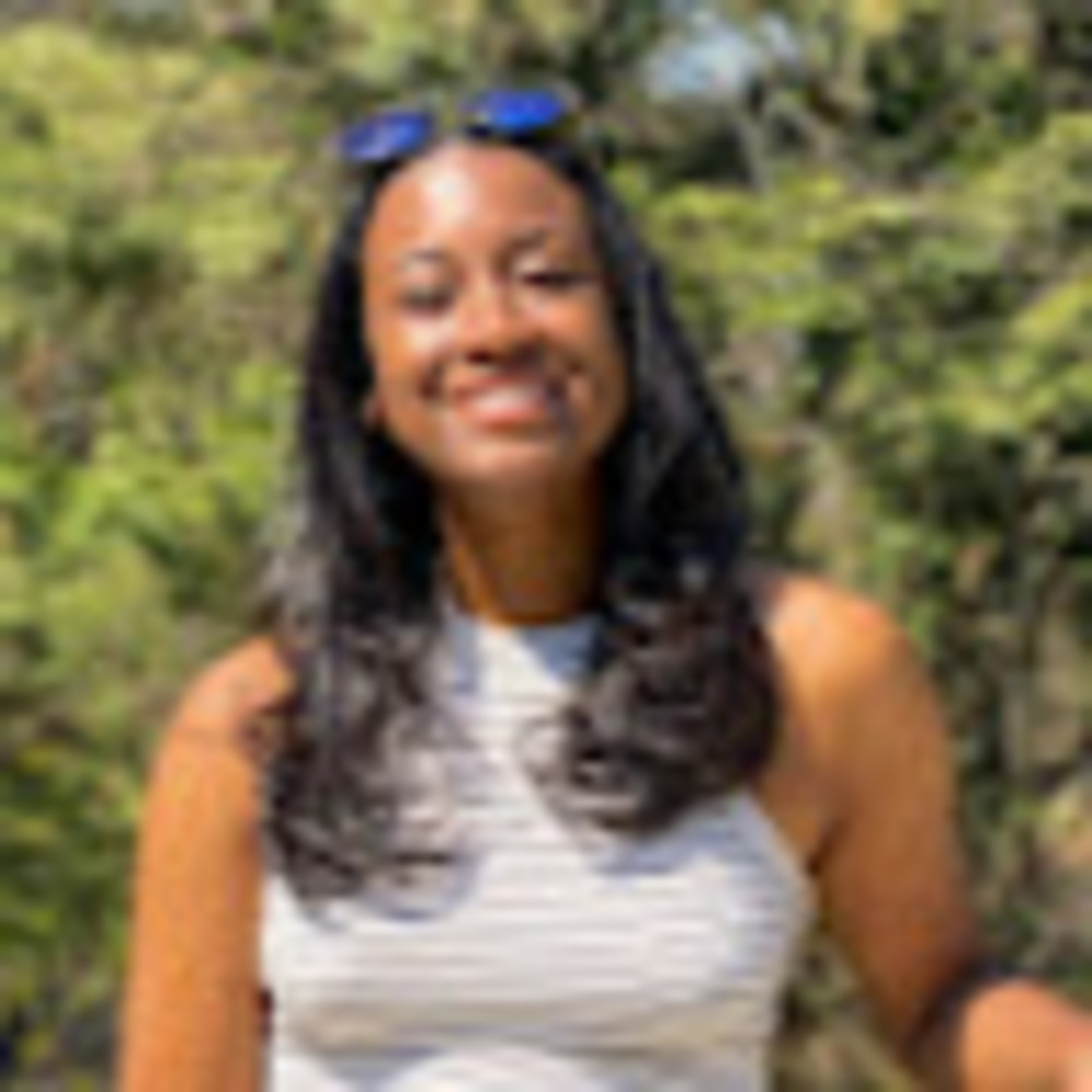Meet your Posher, Corinne